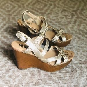 NEW Gold Strappy Wedges